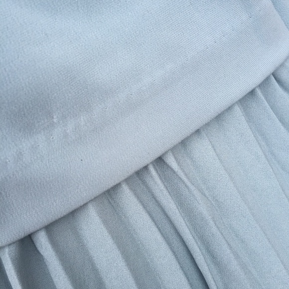 H&M Pleated Dress - Picture 3 of 4